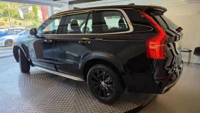 Volvo XC 90 2016 - 27900 EUR, 185393 km - AUTO.MOTO.pt - 185393km - foto 21 de 58