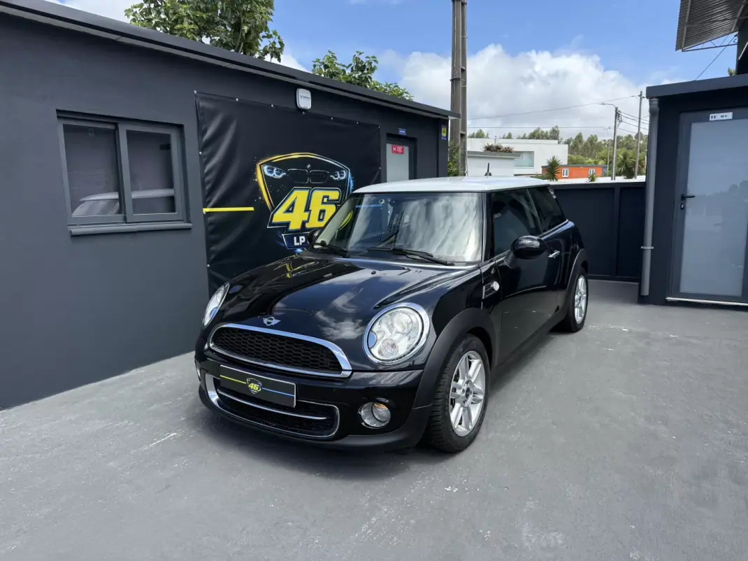 MINI Cooper 2012 - 9750 EUR, 212000 km - AUTO.MOTO.pt - 212000km - foto 1 de 17
