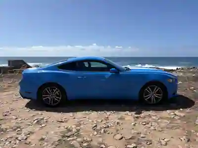 Ford Mustang 2017 - 32900 EUR, 97000 km - AUTO.MOTO.pt - 97000km - foto 2 de 12