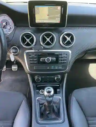 Mercedes-Benz A 180 2014 - 14990 EUR, 173538 km - AUTO.MOTO.pt - 173538km - foto 8 de 13