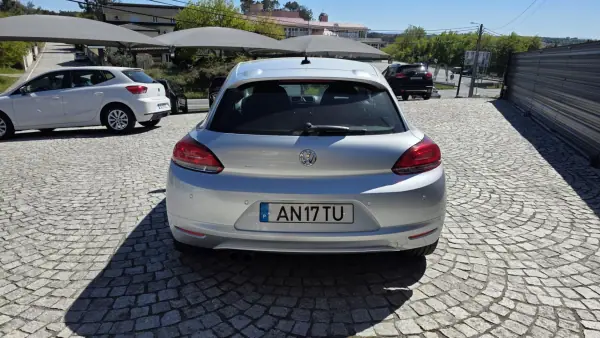 Volkswagen Scirocco 2012 - 13990 EUR, 166000 km - AUTO.MOTO.pt - 166000km - foto 4 de 23