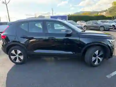 Volvo XC 40 2024 - 31000 EUR, 33400 km - foto 5 de 8