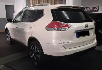 Nissan X-Trail 2016 - 15000 EUR, 150000 km - AUTO.MOTO.pt - 150000km - foto 4 de 28