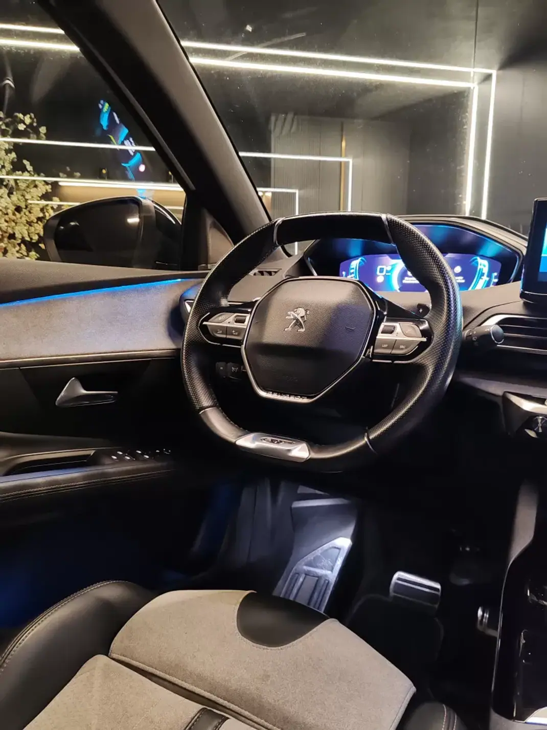 Peugeot 3008 2021 - 25750 EUR, 72000 km - AUTO.MOTO.pt - 72000km - foto 17 de 20