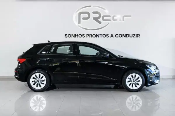 Audi A3 2023 — photo 2 of 30
