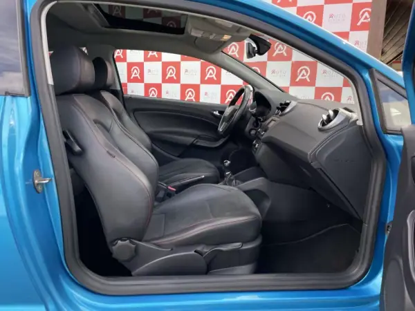 SEAT Ibiza 2016 - 11490 EUR, 123350 km - AUTO.MOTO.pt - 123350km - foto 14 de 23