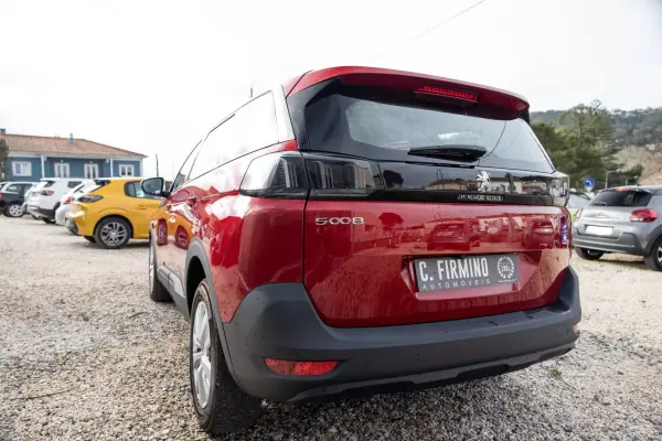 Peugeot 5008 2022 - 21250 EUR, 98960 km - AUTO.MOTO.pt - 98960km - foto 6 de 15
