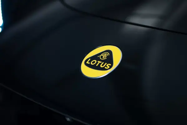 Lotus Eletre 2023 - 110000 EUR, 34626 km - AUTO.MOTO.pt - 34626km - foto 27 de 32