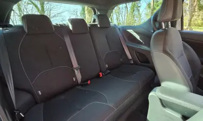 Citroën DS3 2015 - 9850 EUR, 185000 km - AUTO.MOTO.pt - 185000km - foto 16 de 19