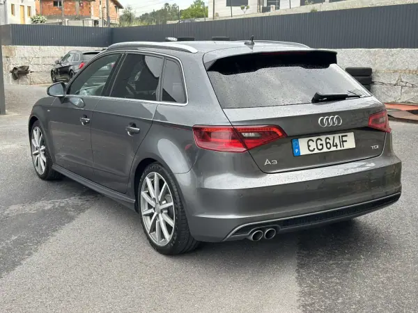 Audi A3 Sportback 2015 - 17990 EUR, 182000 km - AUTO.MOTO.pt - 182000km - foto 5 de 37