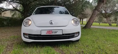 Volkswagen New Beetle 2011 - 18490 EUR, 163800 km - AUTO.MOTO.pt - 163800km - foto 4 de 41