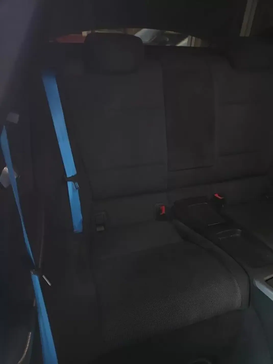 BMW 320 2012 - 18650 EUR, 179300 km - AUTO.MOTO.pt - 179300km - foto 17 de 35