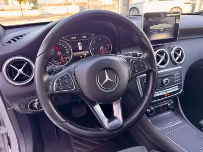 Mercedes-Benz A 180 2018 - 17500 EUR, 155000 km - 155000km - foto 11 de 19