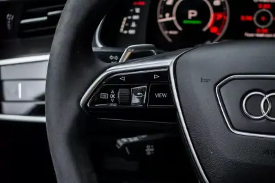 Audi RS6 Avant 2021 - 114000 EUR, 74634 km - AUTO.MOTO.pt - 74634km - foto 16 de 51