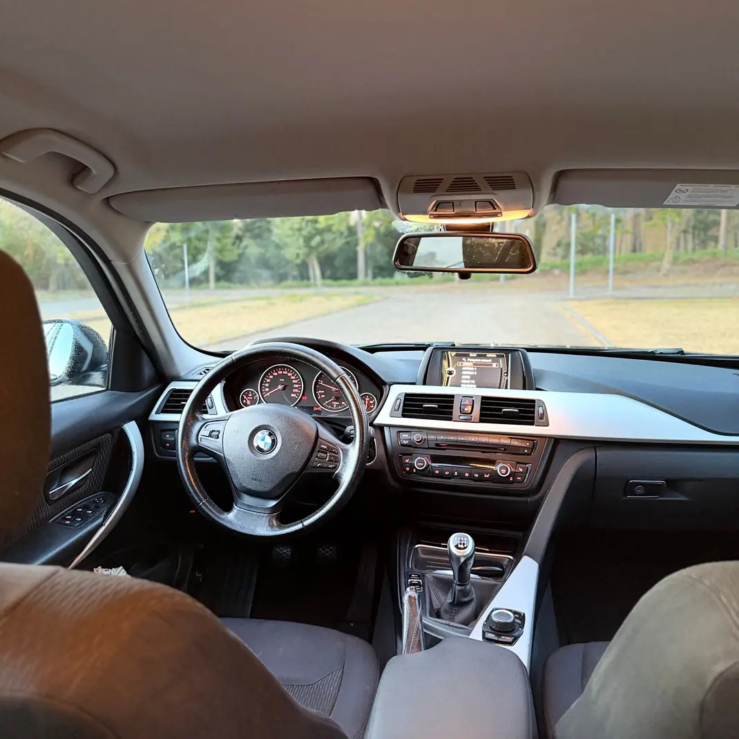 BMW 316 2013 - 7500 EUR, 275000 km - 275000km - foto 6 de 10
