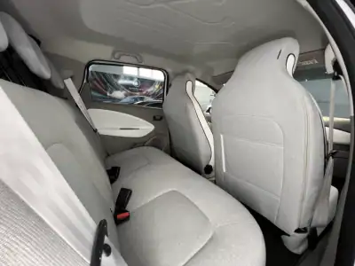 Renault Zoe 2019 - 9990 EUR, 150000 km - AUTO.MOTO.pt - 150000km - foto 8 de 29