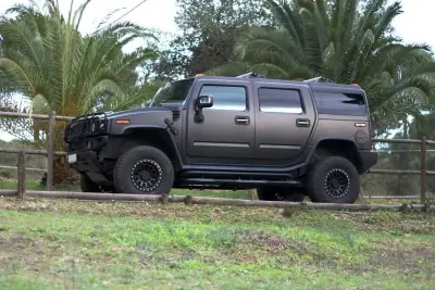 Hummer H2 2006 - 48800 EUR, 75250 km - AUTO.MOTO.pt - 75250km - foto 14 de 39