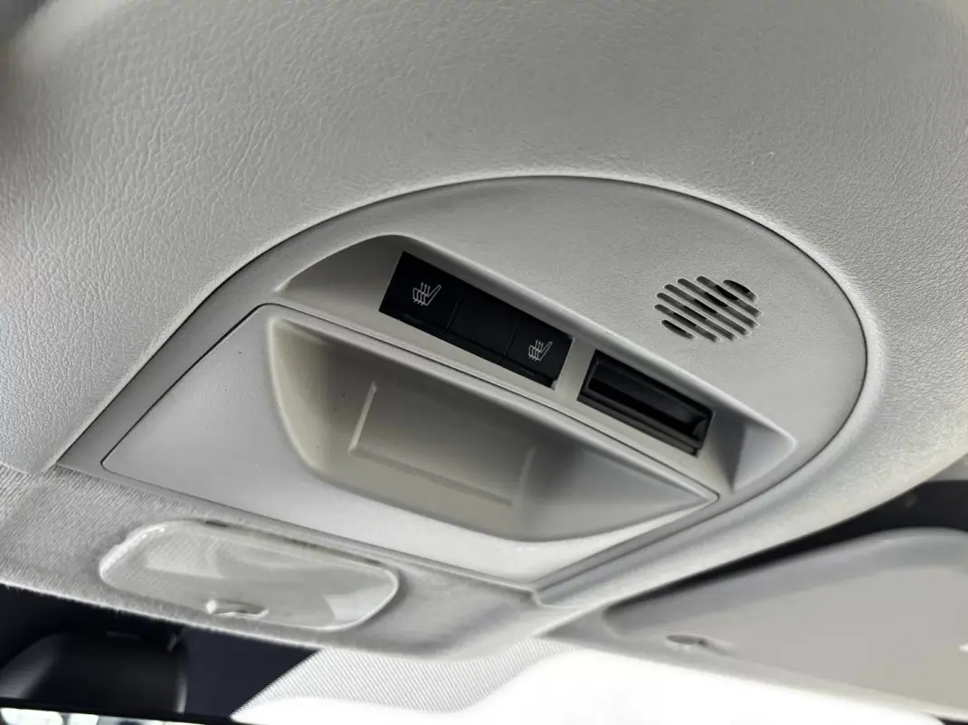 Citroën Jumpy 2015 - 16900 EUR, 135000 km - AUTO.MOTO.pt - 135000km - foto 37 de 39