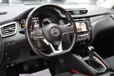Nissan Qashqai 2019 - 17900 EUR, 95396 km - foto 4 de 24