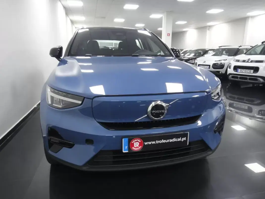 Volvo XC 40 2022 - 24999 EUR, 111000 km - AUTO.MOTO.pt - 111000km - foto 2 de 38