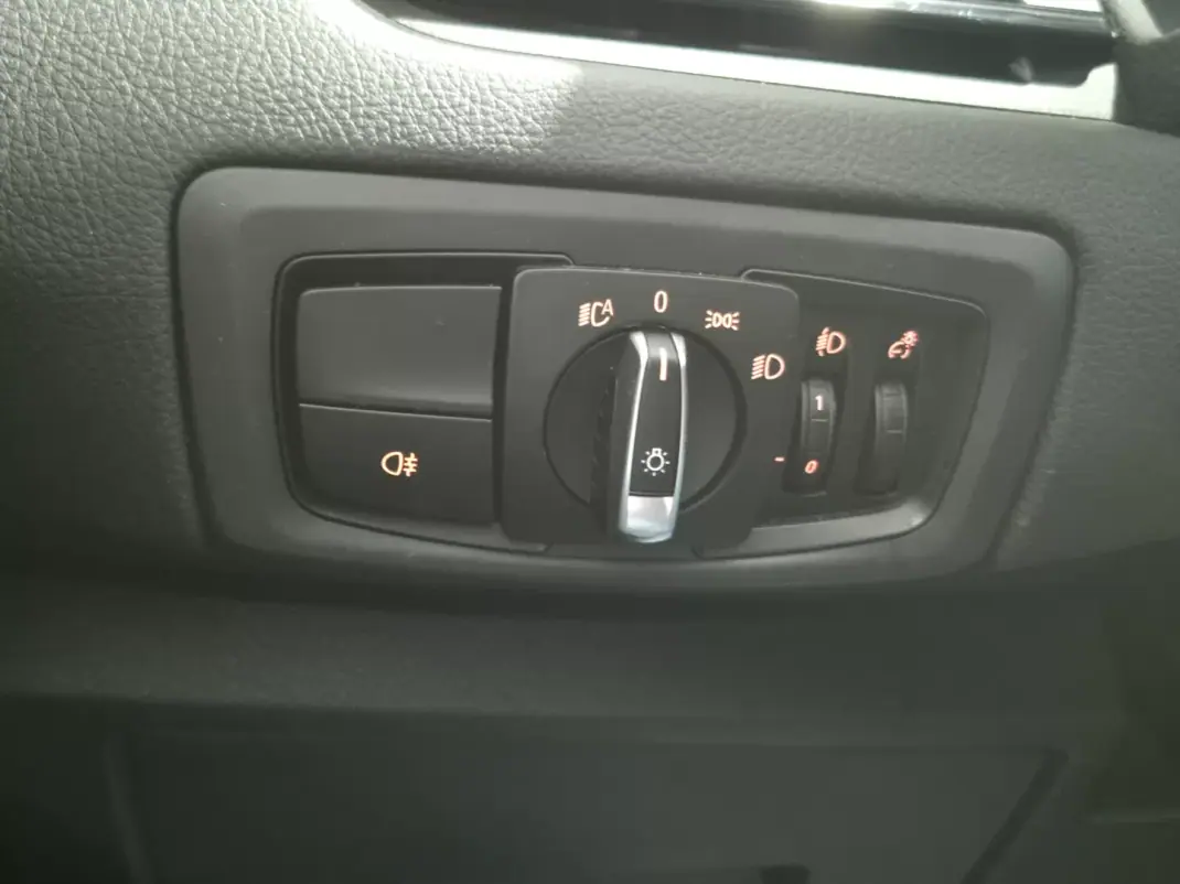 BMW 216 Gran Tourer 2022 - 25500 EUR, 73000 km - AUTO.MOTO.pt - 73000km - foto 22 de 35