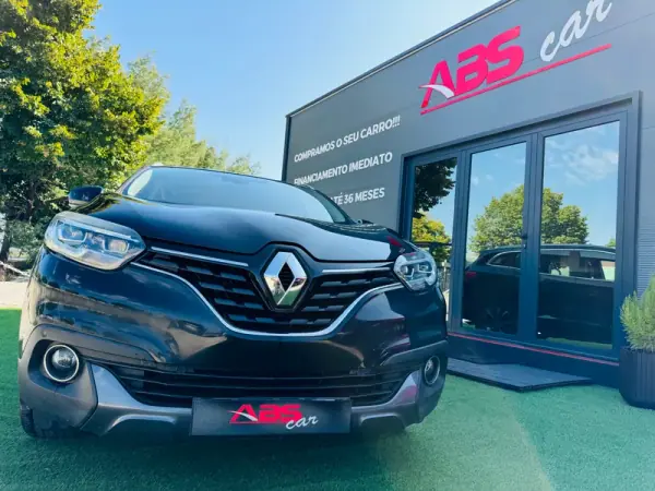 Renault Kadjar 2016 - 18000 EUR, 105000 km - AUTO.MOTO.pt - 105000km - foto 4 de 32