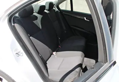 Mercedes-Benz C 220 2013 - 15900 EUR, 122723 km - AUTO.MOTO.pt - 122723km - foto 16 de 27