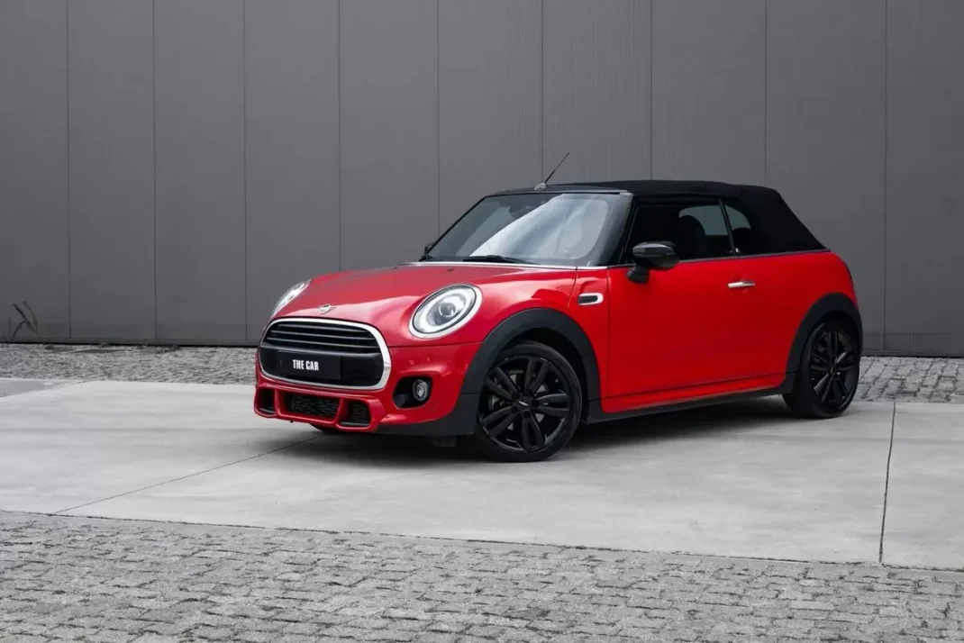 MINI Cooper 2021 - 25999 EUR, 94000 km - AUTO.MOTO.pt - 94000km - foto 16 de 38