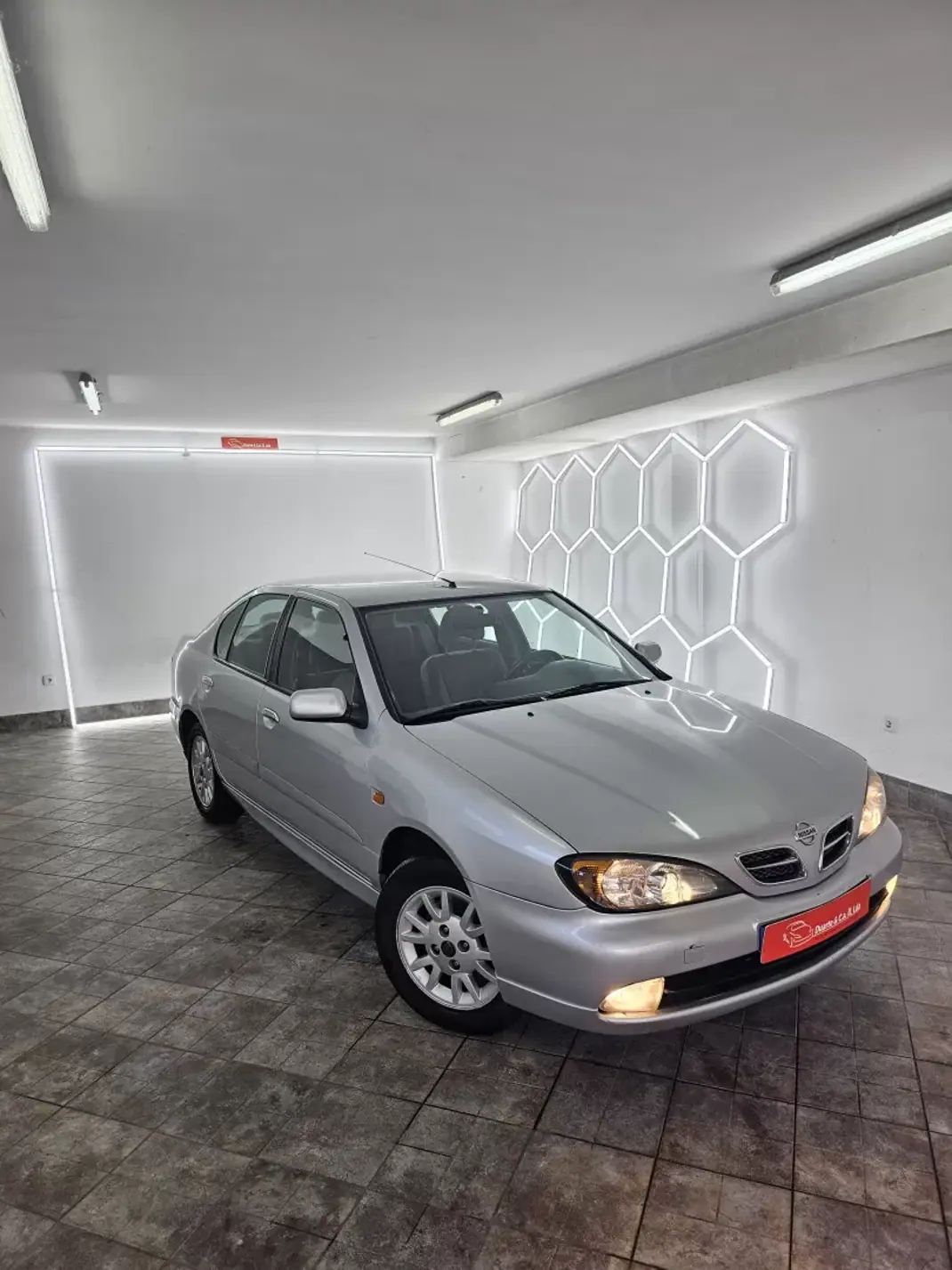 Nissan Primera 2001 - 2650 EUR, 283341 km - AUTO.MOTO.pt - 283341km - foto 4 de 24