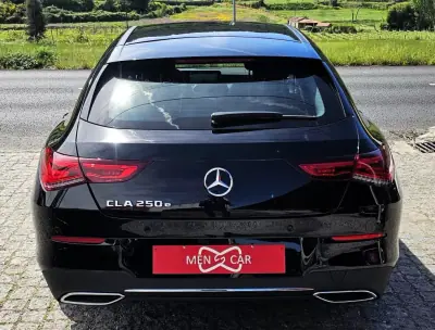 Mercedes-Benz CLA 250 2023 - 31500 EUR, 60000 km - AUTO.MOTO.pt - 60000km - foto 4 de 30