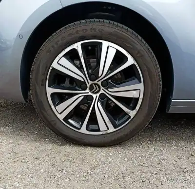 Citroën C4 Spacetourer 2019 - 19900 EUR, 90359 km - AUTO.MOTO.pt - 90359km - foto 26 de 27