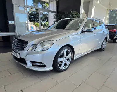 Mercedes-Benz E 200 2012 - 13990 EUR, 241526 km - 241526km - foto 1 de 25