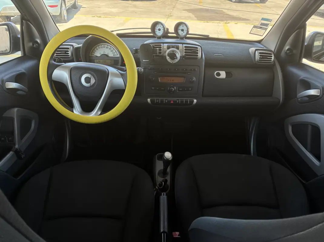 Smart ForTwo Coupé 2008 - 4750 EUR, 153000 km - 153000km - foto 17 de 18