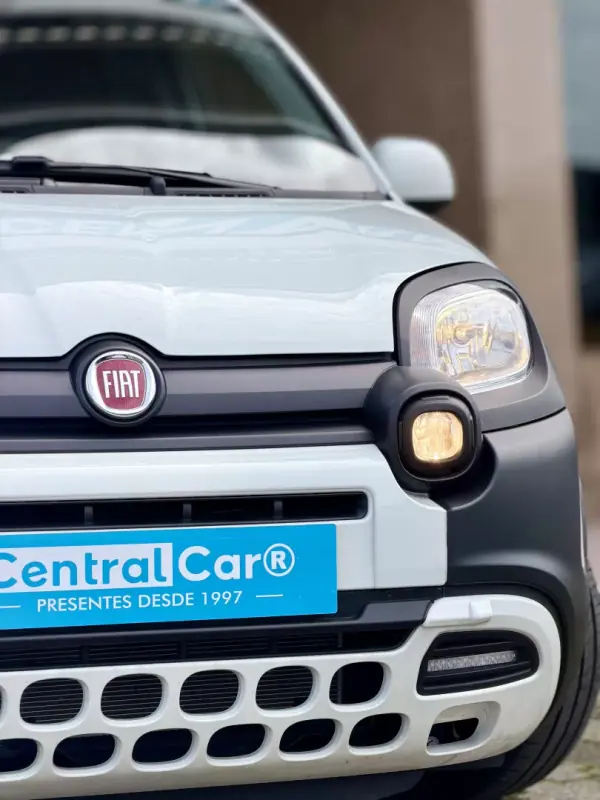 Fiat Panda 2025 - 13950 EUR, 14000 km - AUTO.MOTO.pt - 14000km - foto 24 de 28