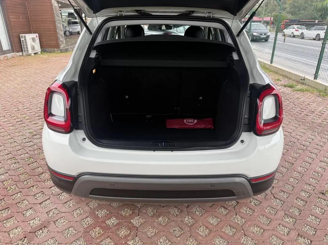 Fiat 500X 2020 - 17600 EUR, 66673 km - AUTO.MOTO.pt - 66673km - foto 17 de 21