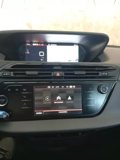 Citroën C4 Spacetourer 2021 - 18900 EUR, 81600 km - AUTO.MOTO.pt - 81600km - foto 11 de 20