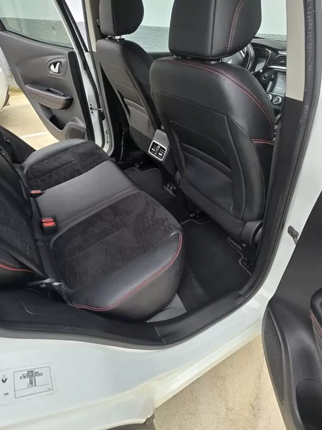 Renault Kadjar 2019 - 19900 EUR, 80213 km - AUTO.MOTO.pt - 80213km - foto 16 de 34