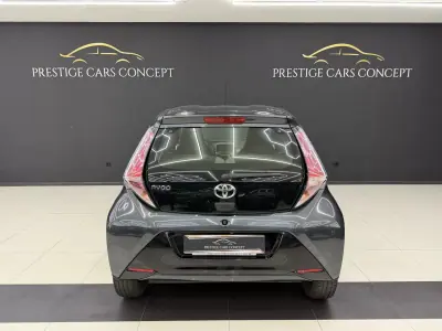 Toyota Aygo 2018 - 10450 EUR, 62569 km - AUTO.MOTO.pt - 62569km - foto 4 de 35