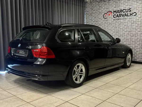 BMW 318 2011 - 8490 EUR, 341000 km - AUTO.MOTO.pt - 341000km - foto 4 de 14