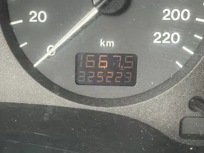 Opel Zafira 2001 - 1750 EUR, 325223 km - 325223km - foto 8 de 38