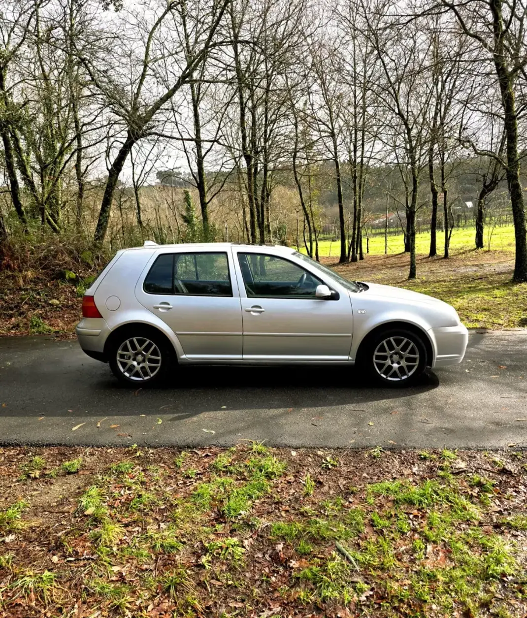 Volkswagen Golf 2001 - 4990 EUR, 358400 km - AUTO.MOTO.pt - 358400km - foto 7 de 23