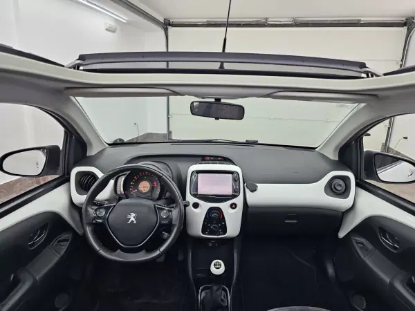 Peugeot 108 2015 - 8650 EUR, 88563 km - AUTO.MOTO.pt - 88563km - foto 21 de 53