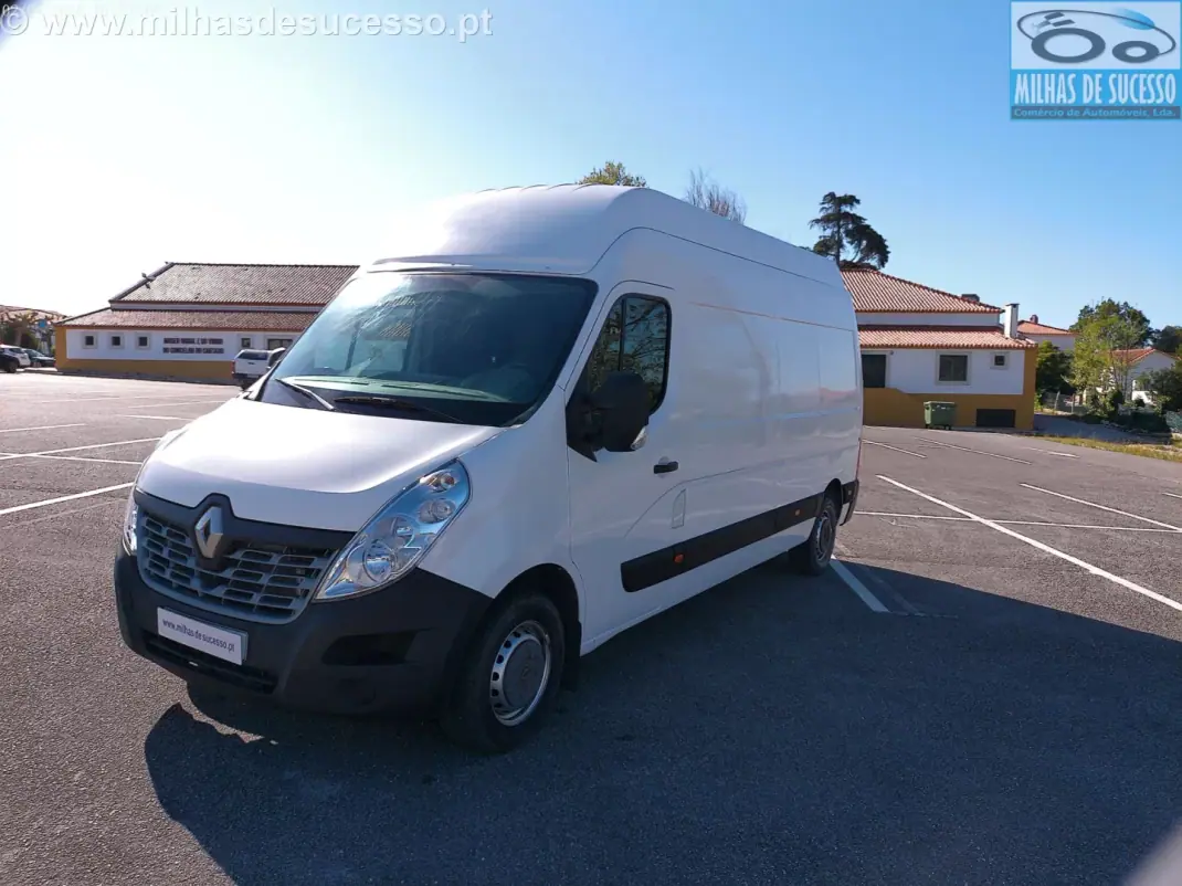 Renault 2017 - 16750 EUR, 185000 km - AUTO.MOTO.pt - 185000km - foto 12 de 21