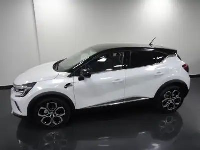 Renault Captur 2020 - 16500 EUR, 76000 km - AUTO.MOTO.pt - 76000km - foto 10 de 23