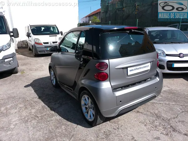 Smart ForTwo Coupé 2013 - 6850 EUR, 151000 km - AUTO.MOTO.pt - 151000km - foto 20 de 20