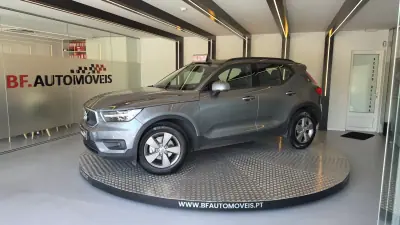 Volvo XC 40 2018 - 21900 EUR, 36539 km - AUTO.MOTO.pt - 36539km - foto 2 de 52