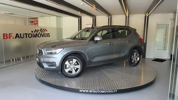 Volvo XC 40 2018 - 21900 EUR, 36539 km - AUTO.MOTO.pt - 36539km - foto 2 de 52