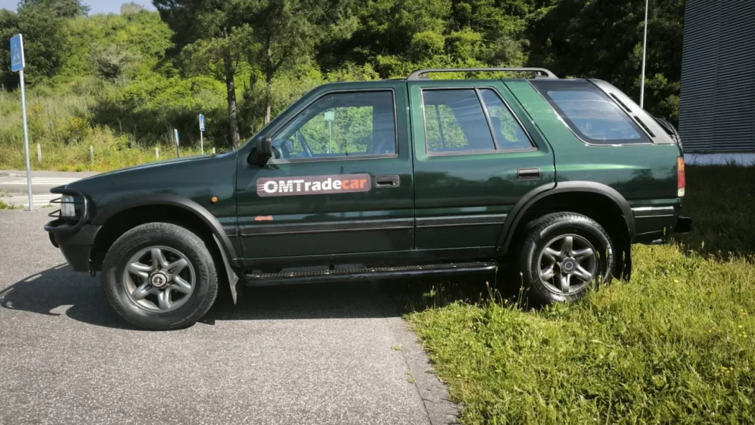Opel Frontera 1998 - 4999 EUR, 216000 km - AUTO.MOTO.pt - 216000km - foto 5 de 21