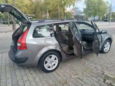 Renault Mégane Break 2004 — foto 2 de 12