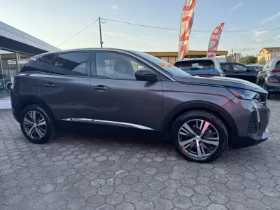 Peugeot 3008 2022 - 21750 EUR, 68000 km - AUTO.MOTO.pt - 68000km - foto 5 de 48
